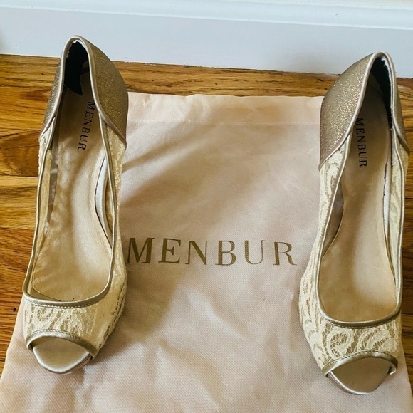 Menbur platform lace peep toe heels. Size 38=8 US. 4 inch heels. Worn once. - Picture 9 of 15